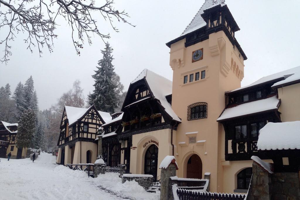 Complex La Tunuri - Vila Economat Sinaia Esterno foto