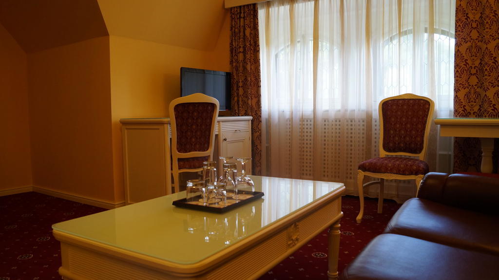 Complex La Tunuri - Vila Economat Sinaia Camera foto