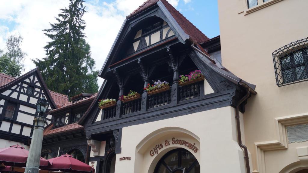 Complex La Tunuri - Vila Economat Sinaia Esterno foto