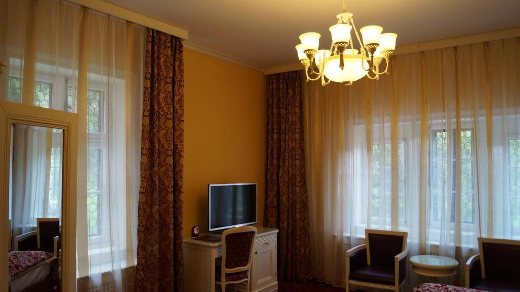 Complex La Tunuri - Vila Economat Sinaia Esterno foto