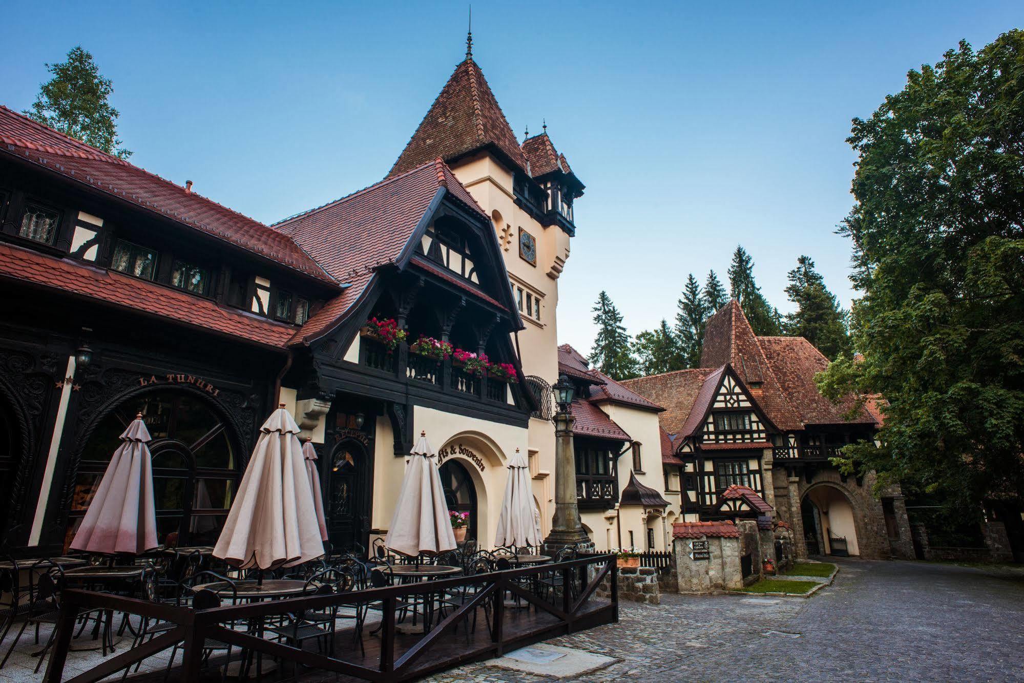 Complex La Tunuri - Vila Economat Sinaia Esterno foto